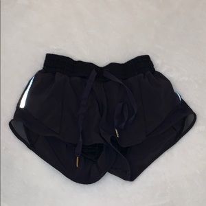 black lulu shorts